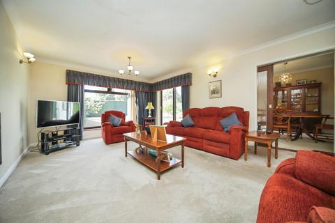 4 bedroom detached house for sale, Hardwick Lane, Bury St. Edmunds, Suffolk, IP33