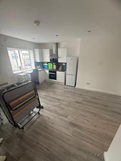 1 bedroom flat to rent, Cranbrook Road, Ilford IG2