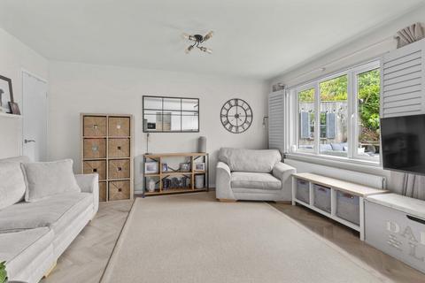 2 bedroom terraced house for sale, 3 George Close, Marlow, Buckinghamshire, SL7 1TR