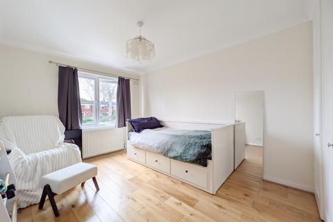 3 bedroom house to rent, Quaggy Walk, London, SE3