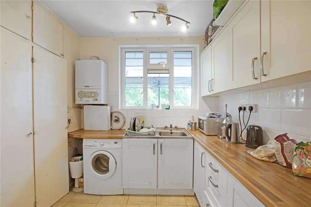 Apartment in London - View 3