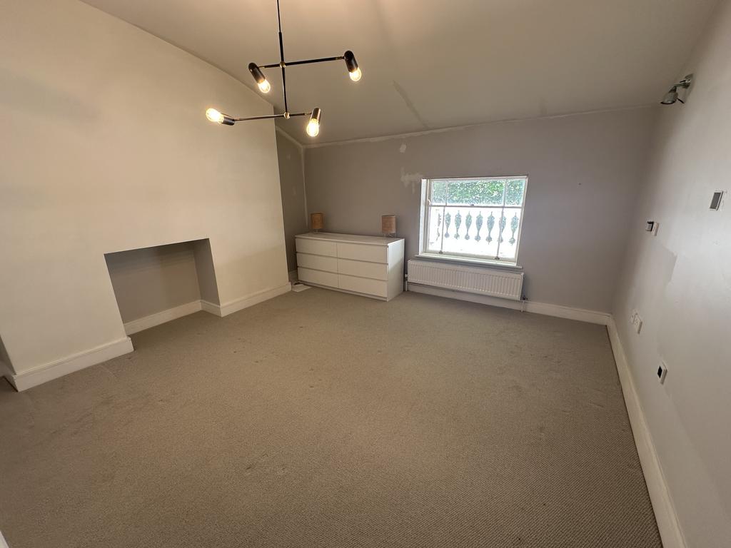 Apartment in Liverpool - More