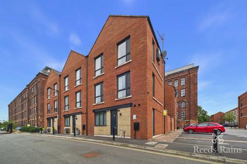 undefined, Elisabeth Gardens, Greater Manchester SK5