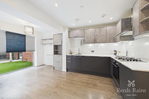 undefined, Elisabeth Gardens, Greater Manchester SK5