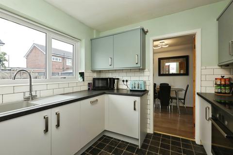 4 bedroom semi-detached house for sale, Braemar Road, Dunscroft, Doncaster