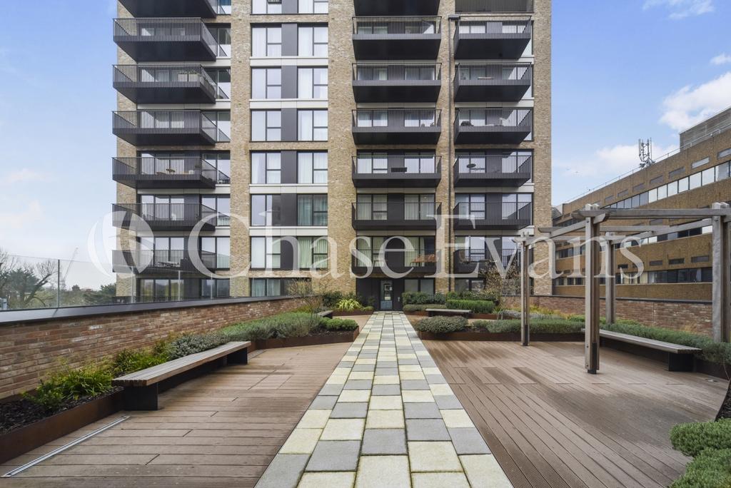 Apartment in London - View 2