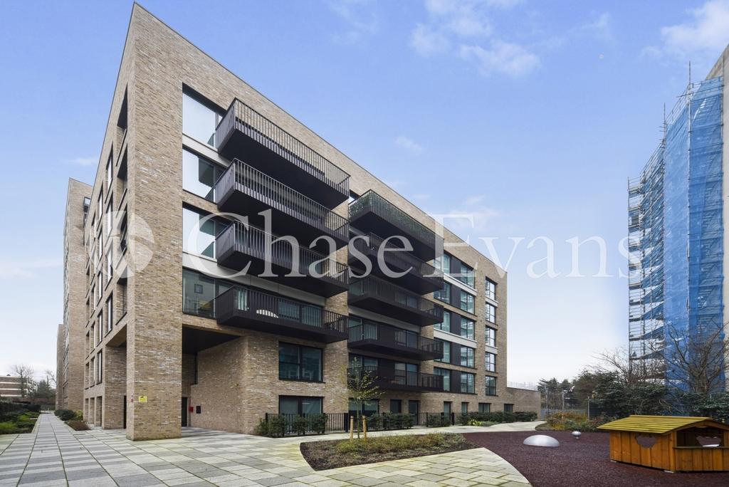 Apartment in London - More