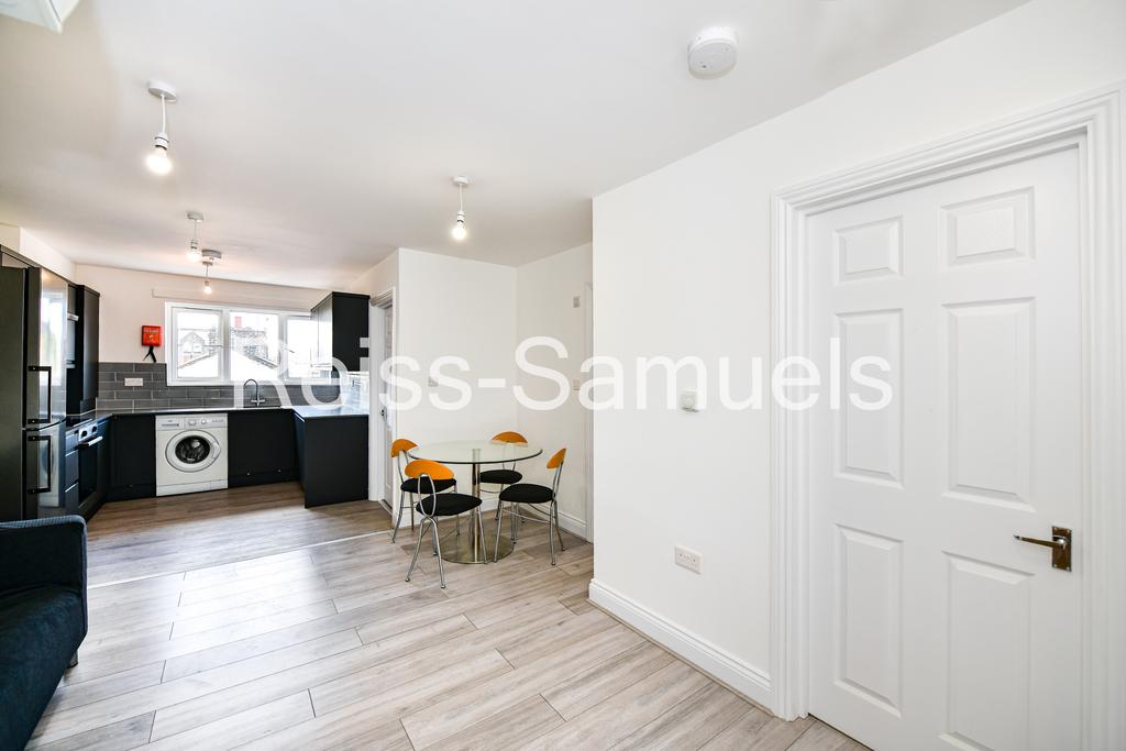 Apartment in London, Millwall, Isle of Dogs - More