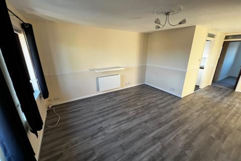 1 bedroom flat to rent, Sarre Avenue, Hornchurch RM12