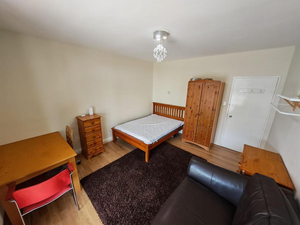 Apartment in London - View 4