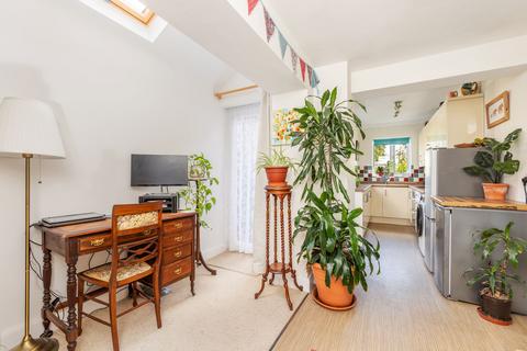 2 bedroom terraced house for sale, Alresford Road, Winchester, SO23