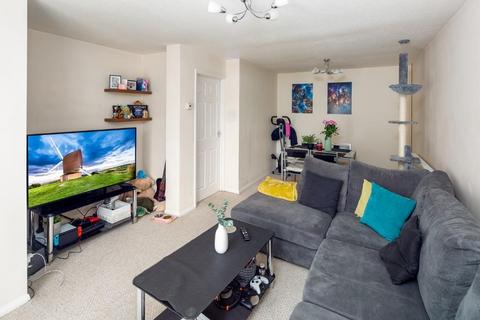2 bedroom semi-detached house to rent, Hambleside, Bicester, OX26
