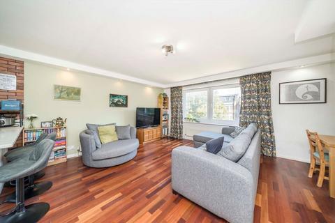 2 bedroom flat for sale, The Avenue, Surbiton KT5