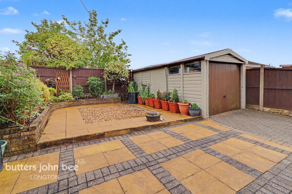House in Stoke-on-Trent, Sandford Hill - View 5
