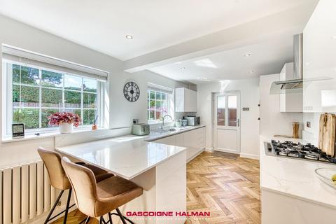 4 bedroom detached house for sale, Holly Grange, Bramhall, SK7