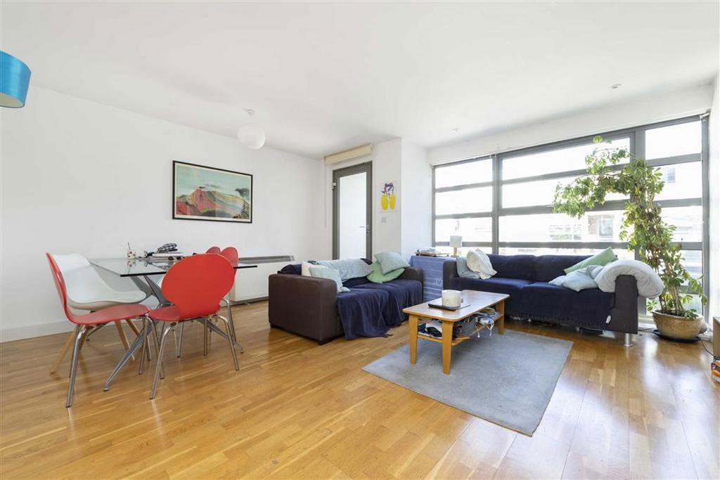 Apartment in London - View 2