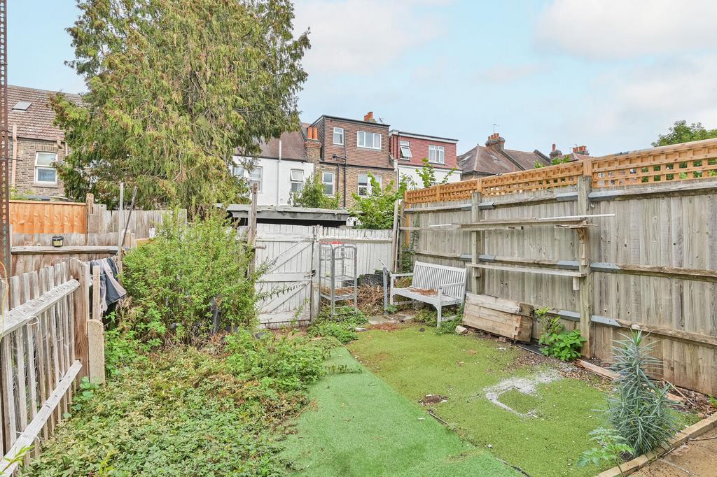 House in London - View 4