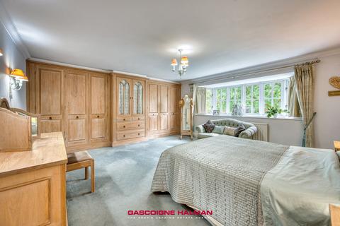 4 bedroom detached house for sale, Lodge Farm Close, Bramhall, SK7