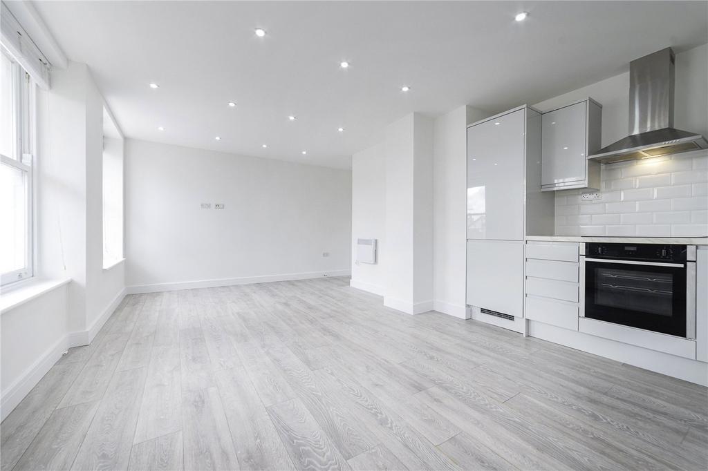 Apartment in Hertfordshire - View 2