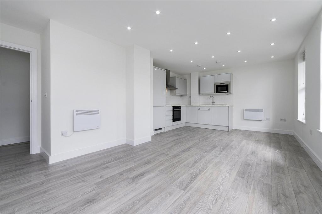 Apartment in Hertfordshire - View 4