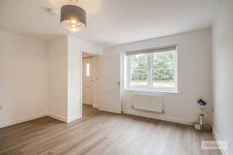 4 bedroom semi-detached house to rent, Bluebell Way, Shepshed, LOUGHBOROUGH