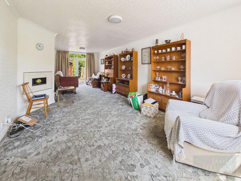 House in Kirby Muxloe - View 2
