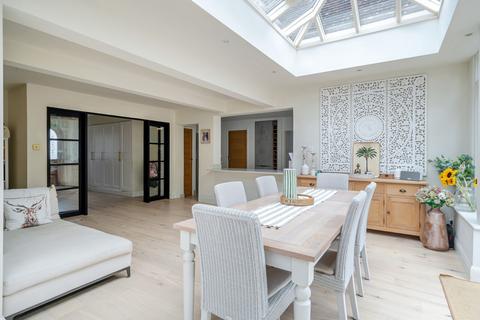 undefined, The Heronry, Walton-On-Thames, KT12