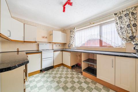 2 bedroom detached bungalow for sale, Donington, Lincolnshire PE11