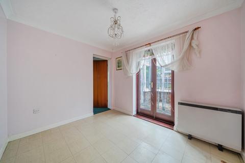 2 bedroom detached bungalow for sale, Donington, Lincolnshire PE11