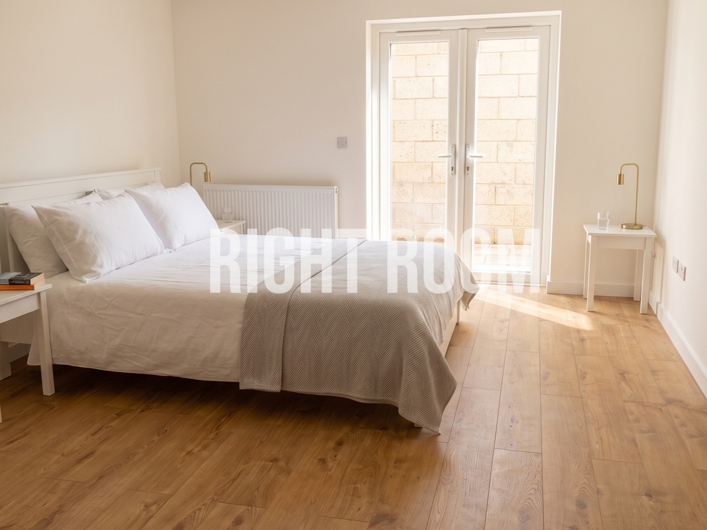 House in Southampton - View 2