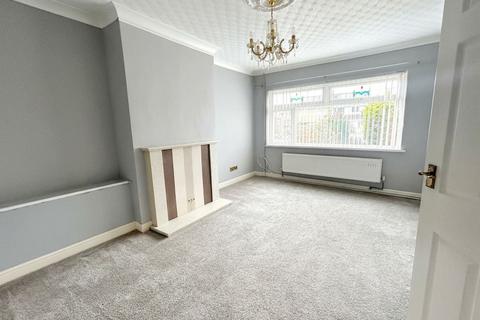2 bedroom semi-detached bungalow to rent, Merlin Crescent, Bridgend, CF31
