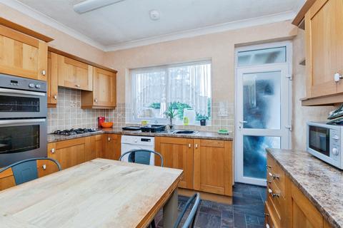 2 bedroom semi-detached bungalow for sale, Calverton Avenue, Wigston