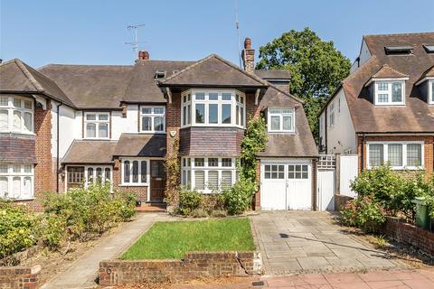 Ringwood Avenue, London, N2