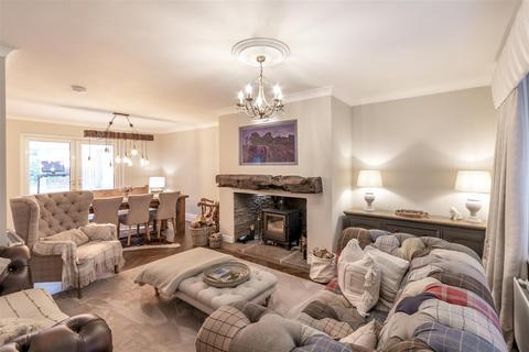 5 bedroom detached house for sale, Church Lane, Clifton Village, Rotherham