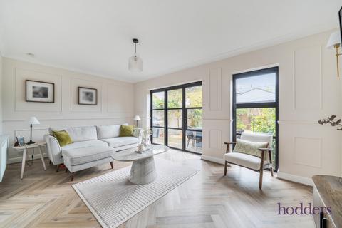 3 bedroom semi-detached house for sale, Simplemarsh Road, Addlestone, Surrey, KT15