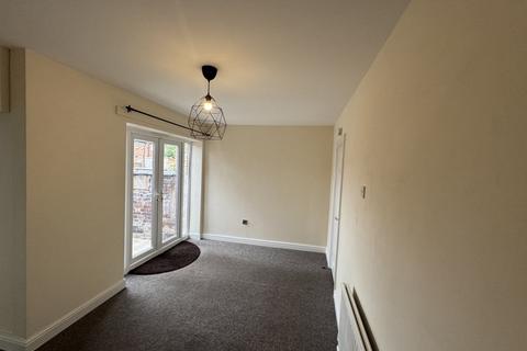 3 bedroom terraced house to rent, Poolstock Lane, Poolstock