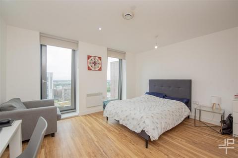 Studio to rent, Michigan Avenue, Salford M50