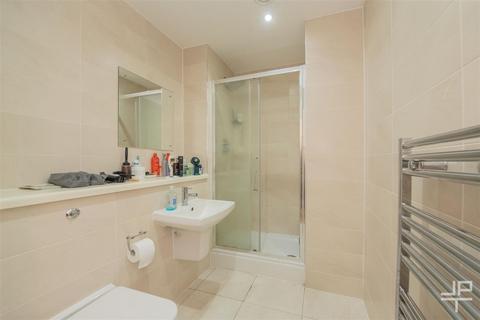 Studio to rent, Michigan Avenue, Salford M50