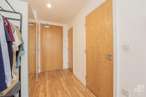 Studio to rent, Michigan Avenue, Salford M50