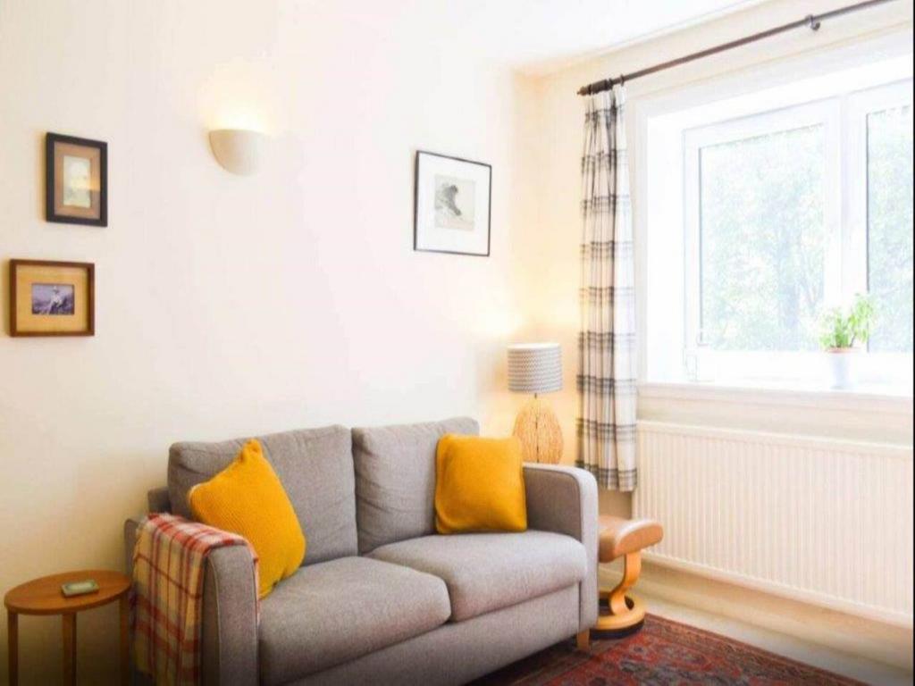 Apartment in Edinburgh - View 3