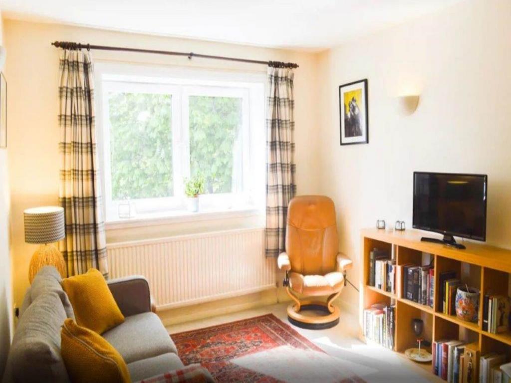 Apartment in Edinburgh - View 4