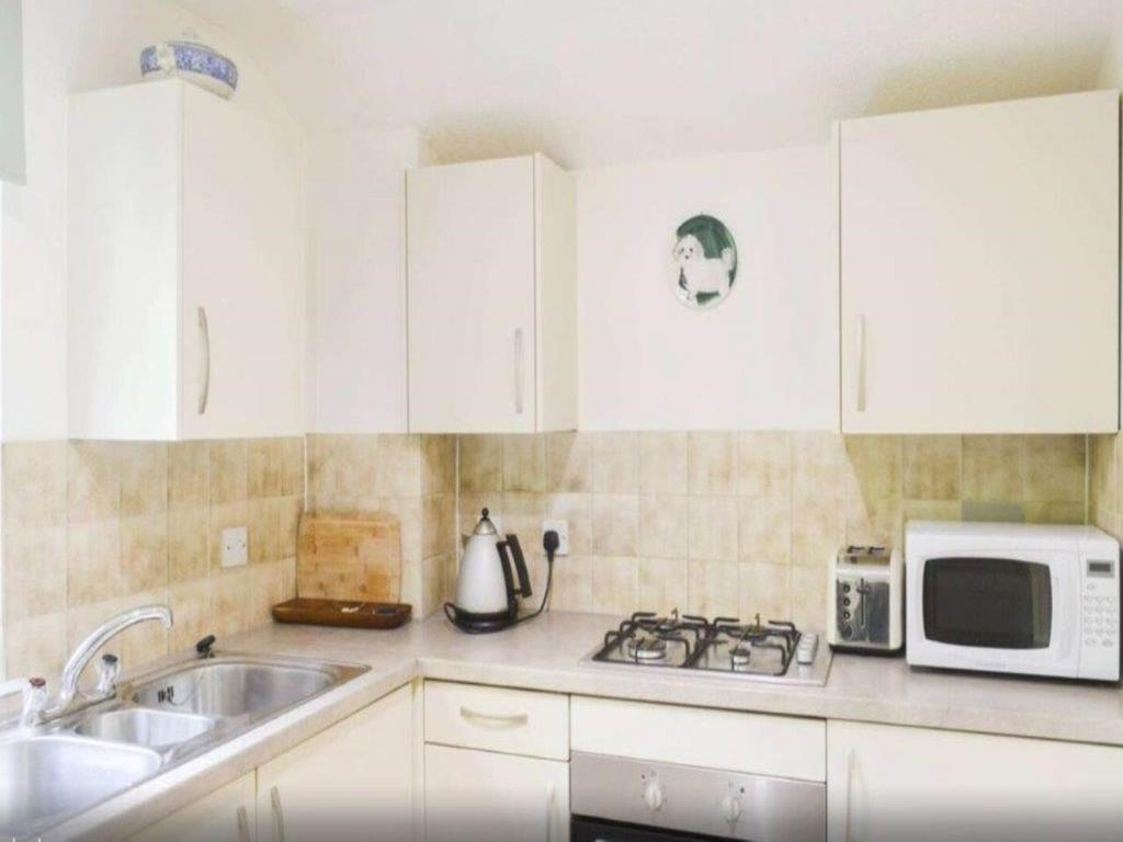 Apartment in Edinburgh - More