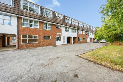 2 bedroom ground floor flat for sale, Grasmere Way, Linslade, Leighton Buzzard