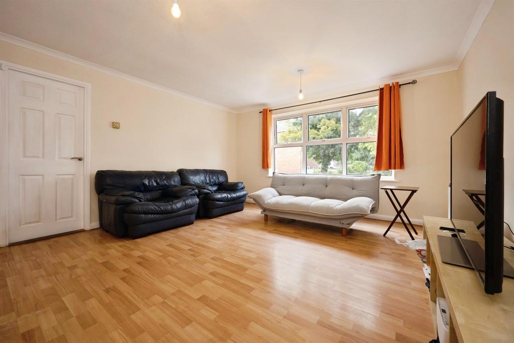 Apartment in Linslade, Southcott, Leighton-Linslade - View 5