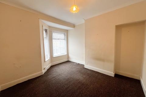 2 bedroom terraced house to rent, Hereford Street, Hull