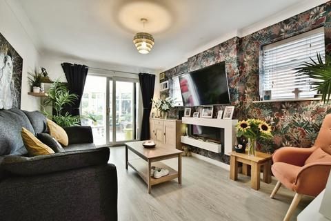 undefined, Bowmont Close, Cheadle Hulme, Cheshire, SK8