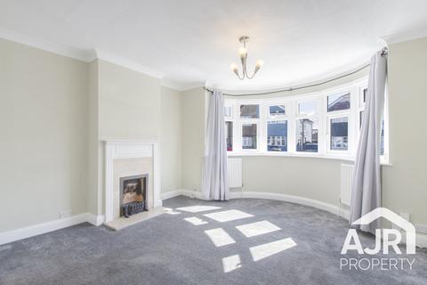 3 bedroom semi-detached house to rent, Brixham Road, Welling DA16