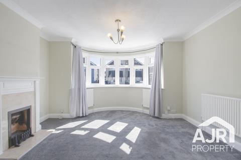 3 bedroom semi-detached house to rent, Brixham Road, Welling DA16