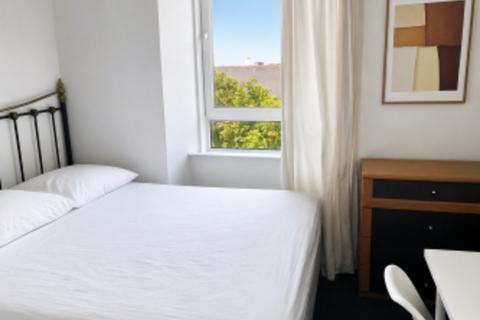 5 bedroom apartment to rent, Upper Grove Place, Edinburgh, EH3