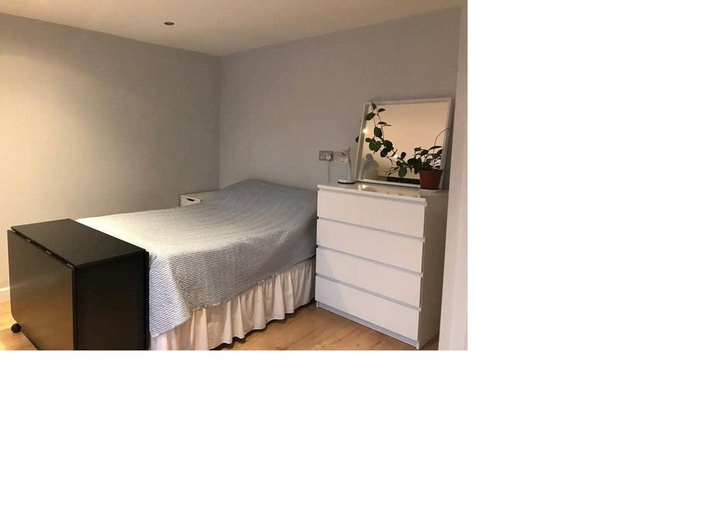 House in London - View 2